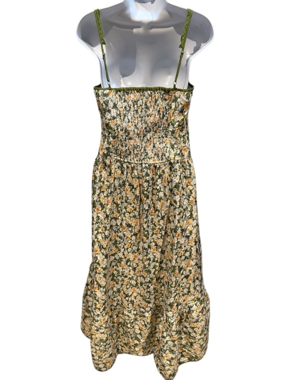 ASTR the Label | Yamila Midi Dress Olive Yellow Floral Eyelet | Medium - Picture 10 of 16